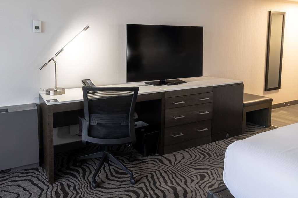 Doubletree By Hilton Calgary North Hotel Kamer foto