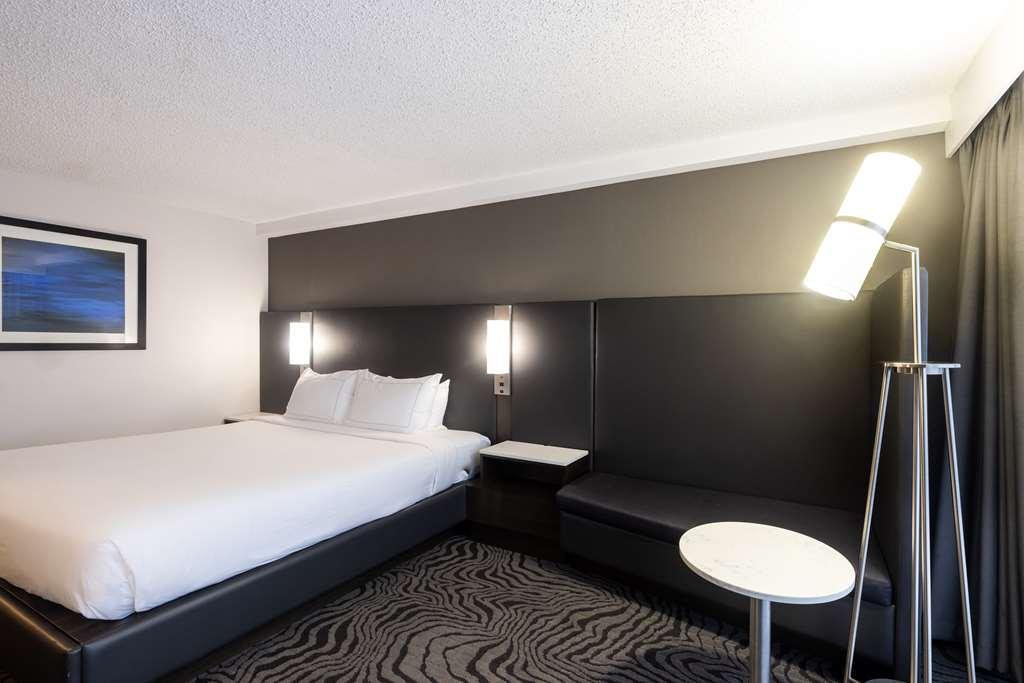 Doubletree By Hilton Calgary North Hotel Kamer foto